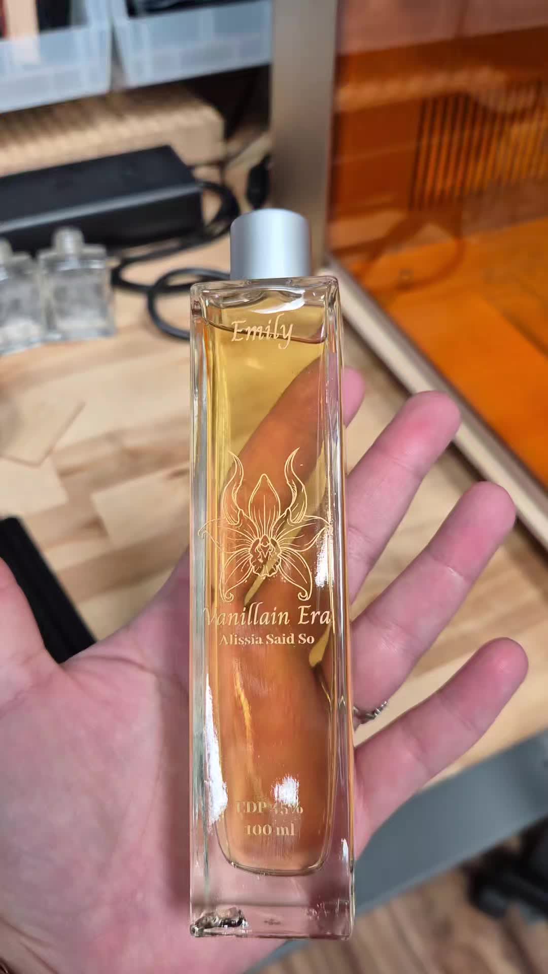 @Bruja Perfume Lab