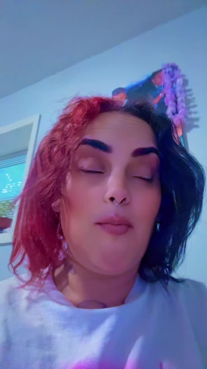 @Bombbeauty