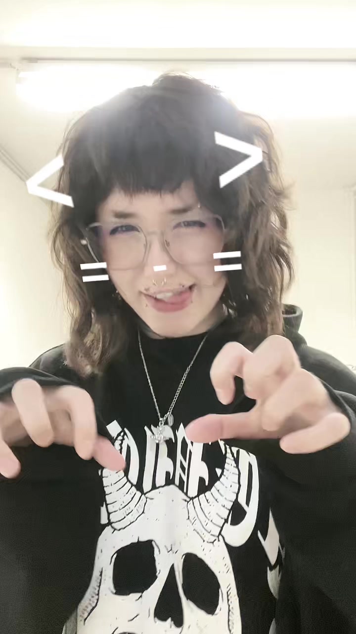 @𑣲⋆[ˈl&aelig;nd.maɪn]⪩ ⪨ ꠹