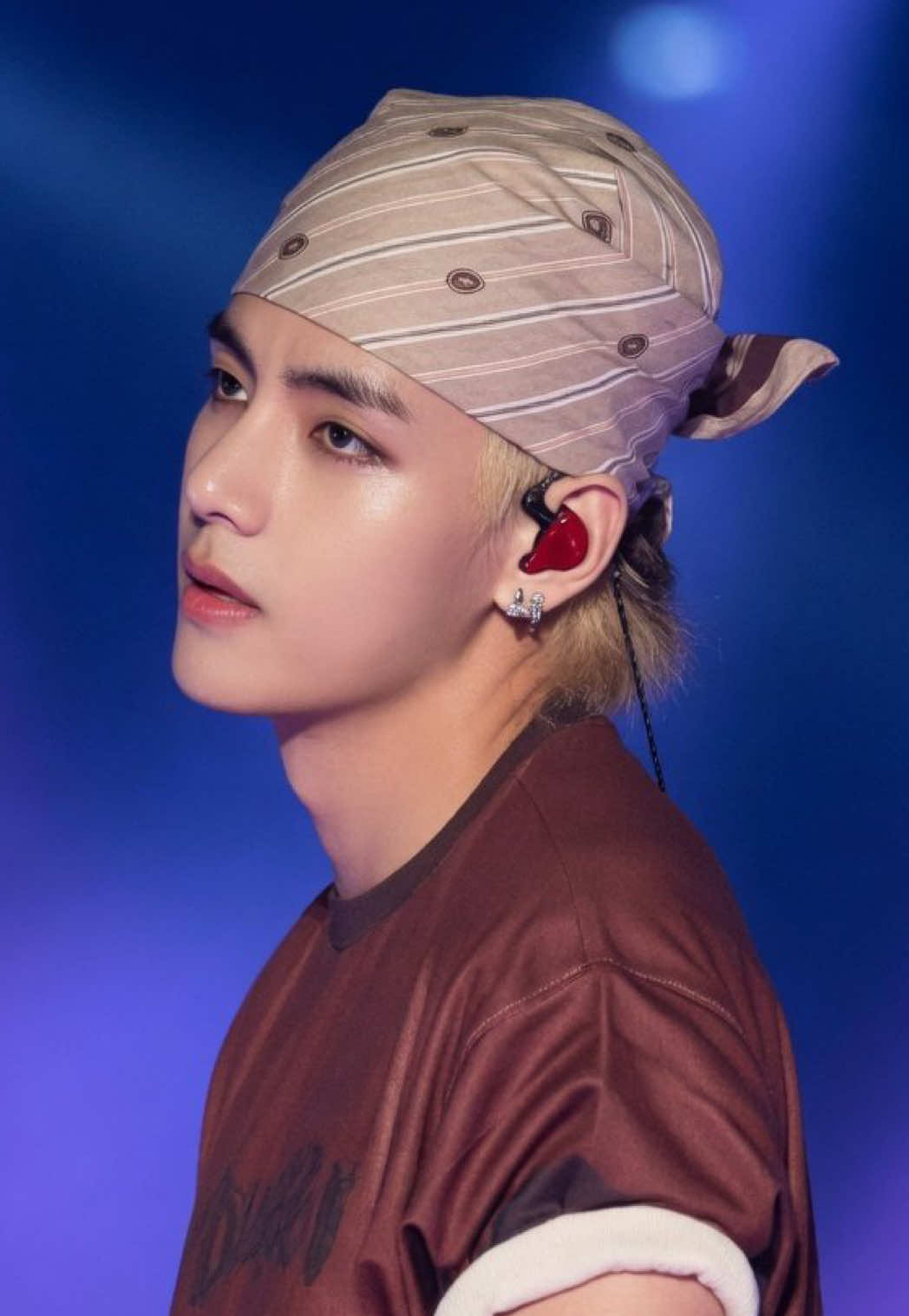 @⁷⟭⟬BTSVT𖧷¹³