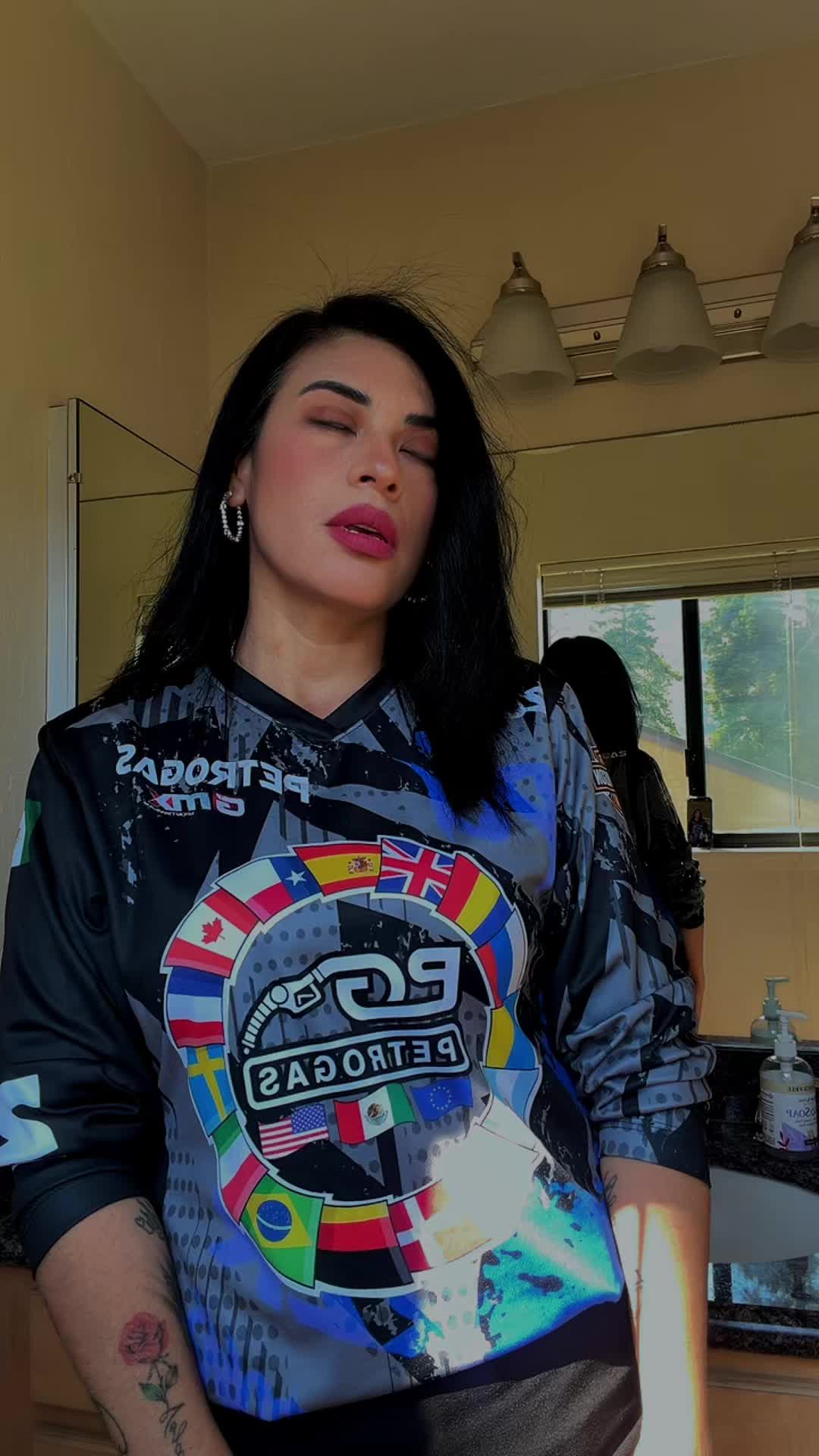 @ANNITA💙🪽