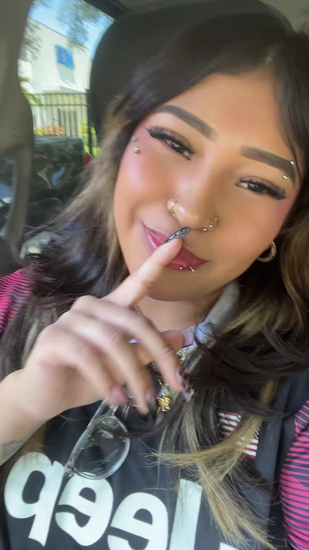 @𝐀𝐱𝐠𝐞𝐥𝐢𝐜𝐚.𝐯