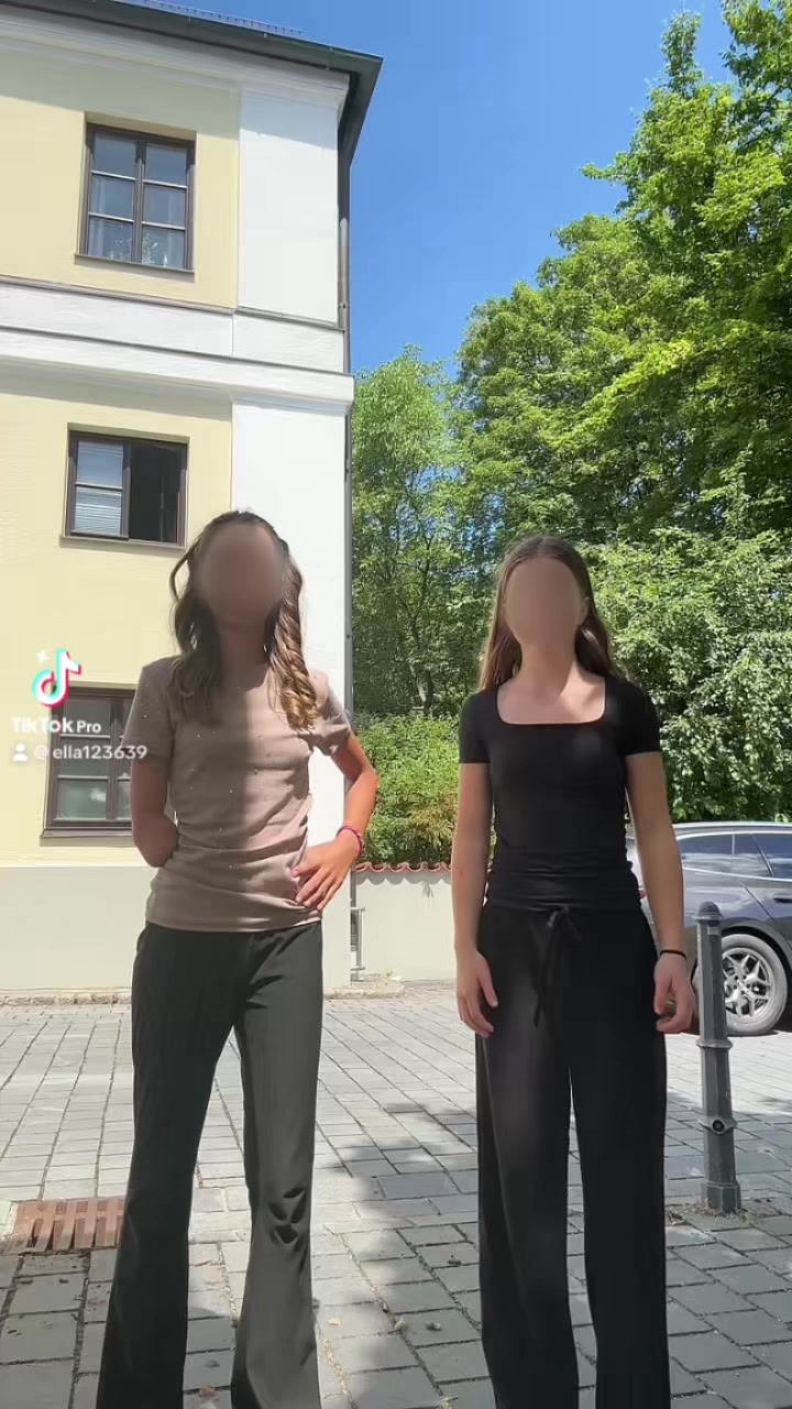 @𝐸𝑙𝑙𝑎