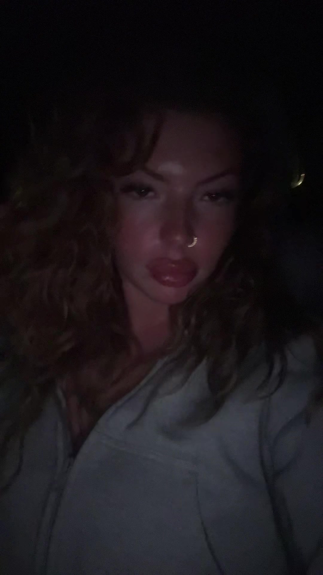 @Bella