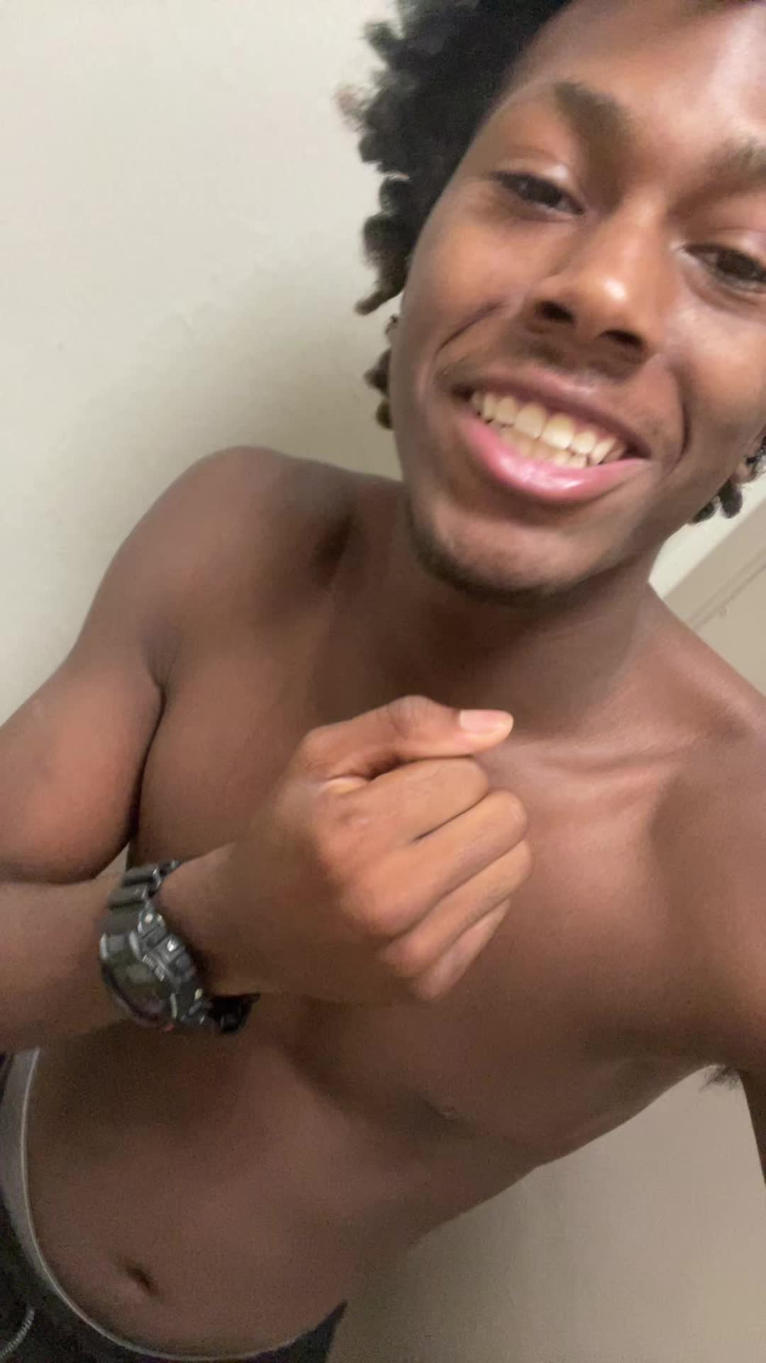 @WalkingUnd3ad