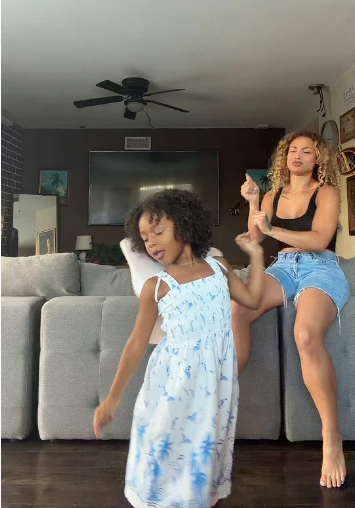 @DaniLeigh