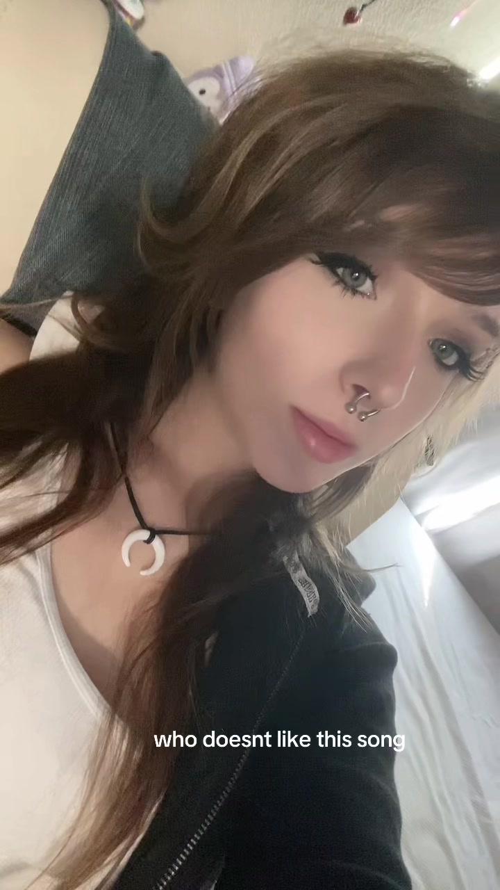 @🧁