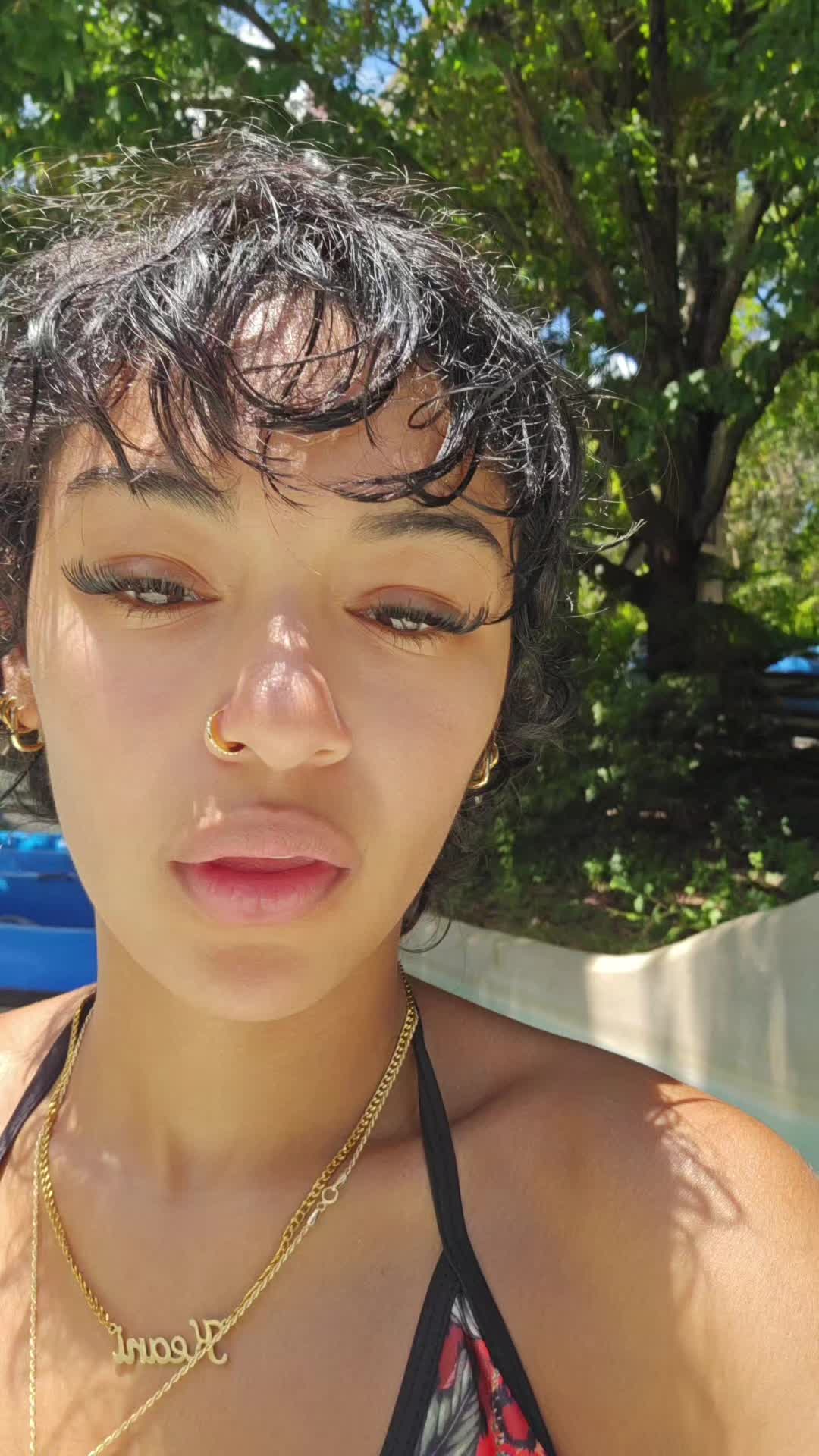 @deeznutz