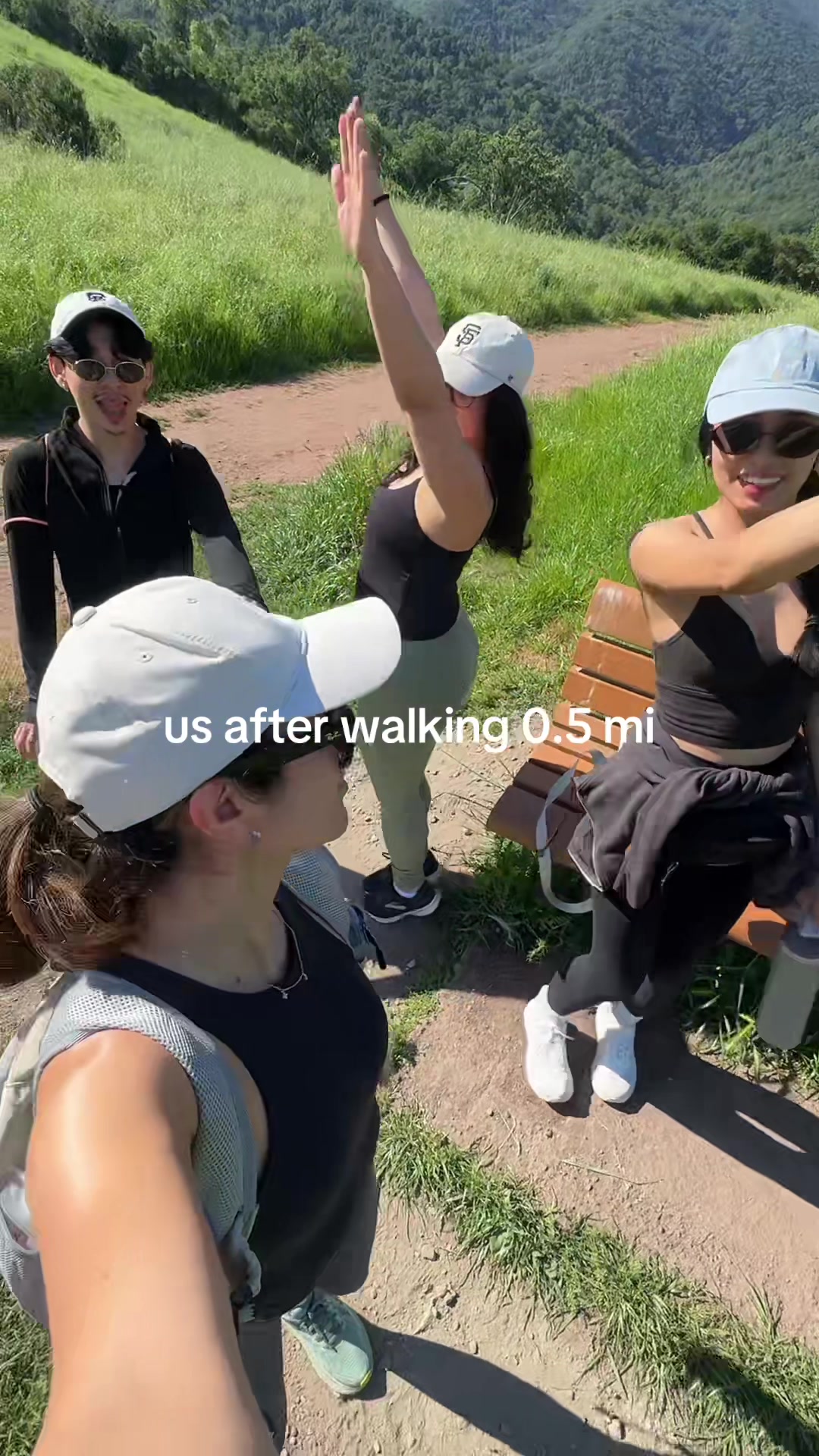 @Bella
