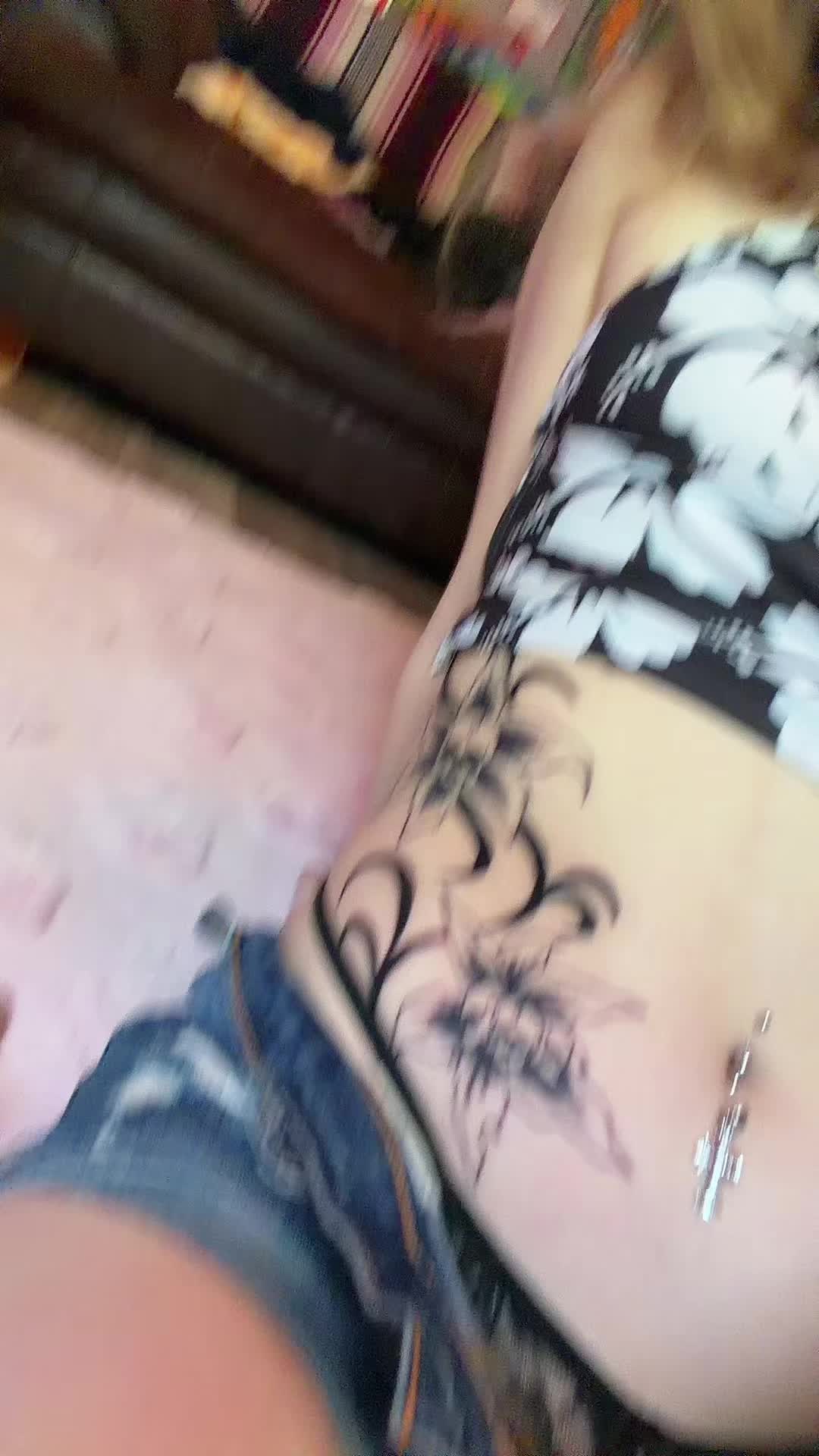 @Abby🦇