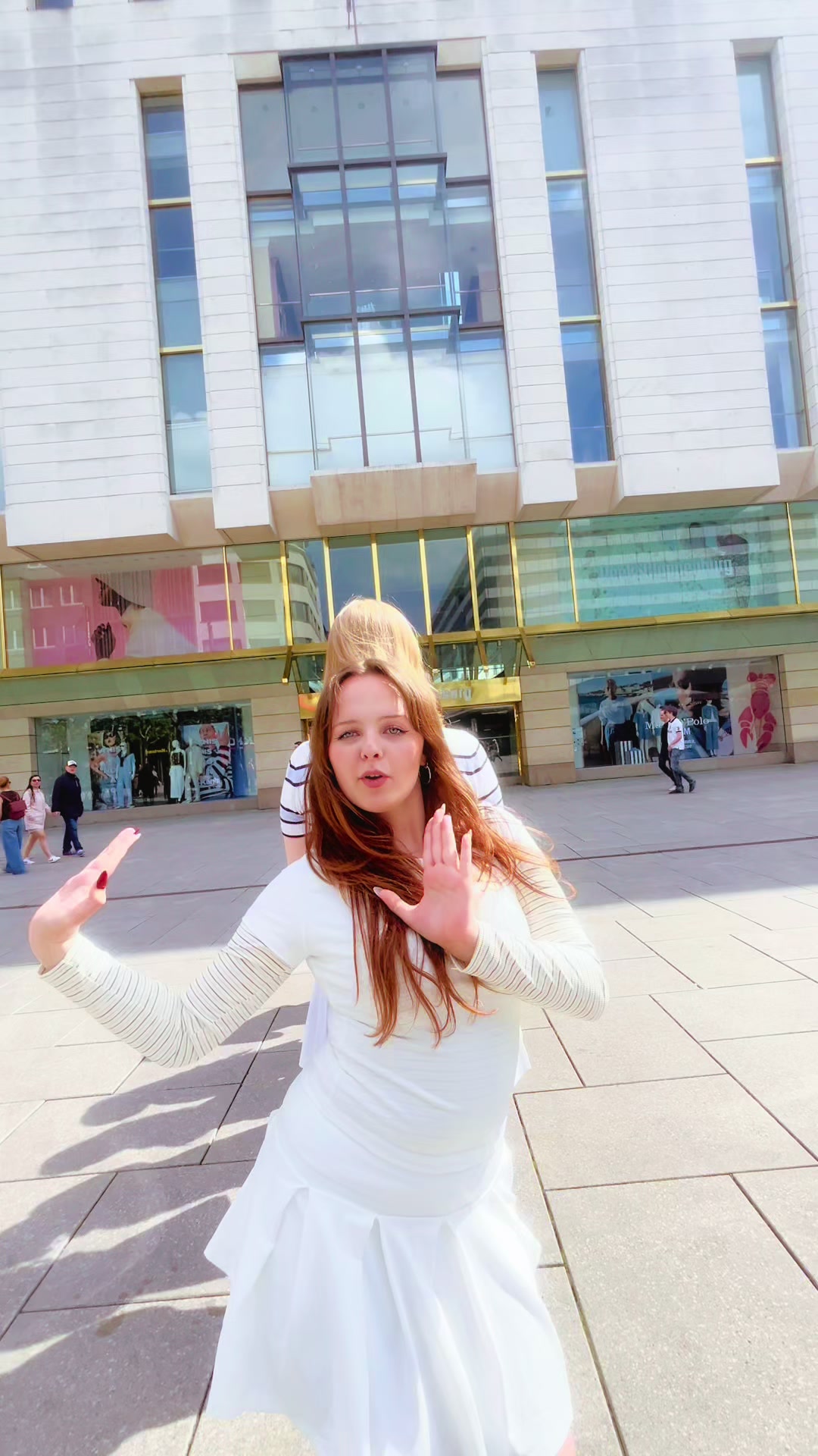 @luminacrew_