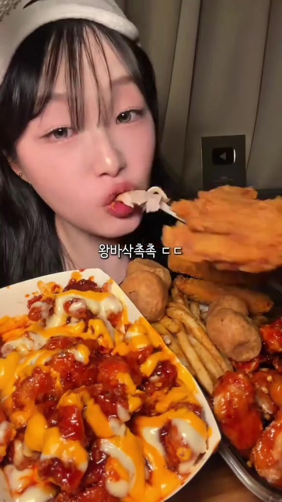 @𝐘𝐞̂𝐮 𝐭𝐡𝐢 𝐭𝐡𝐞̂̉ 𝐞𝐦🫦