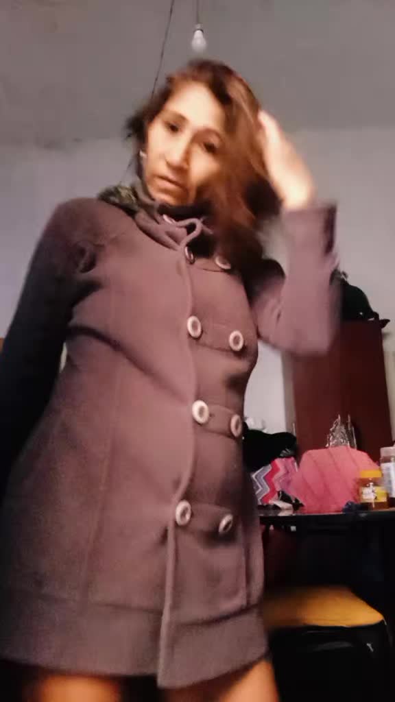 @nomi_molina