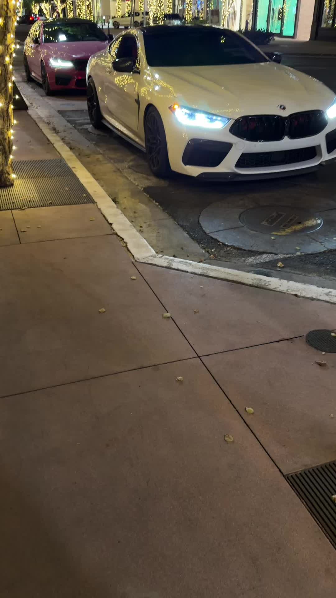 @varis