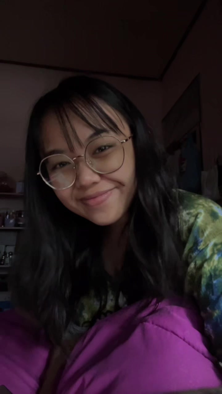 @Adelia🌷💫