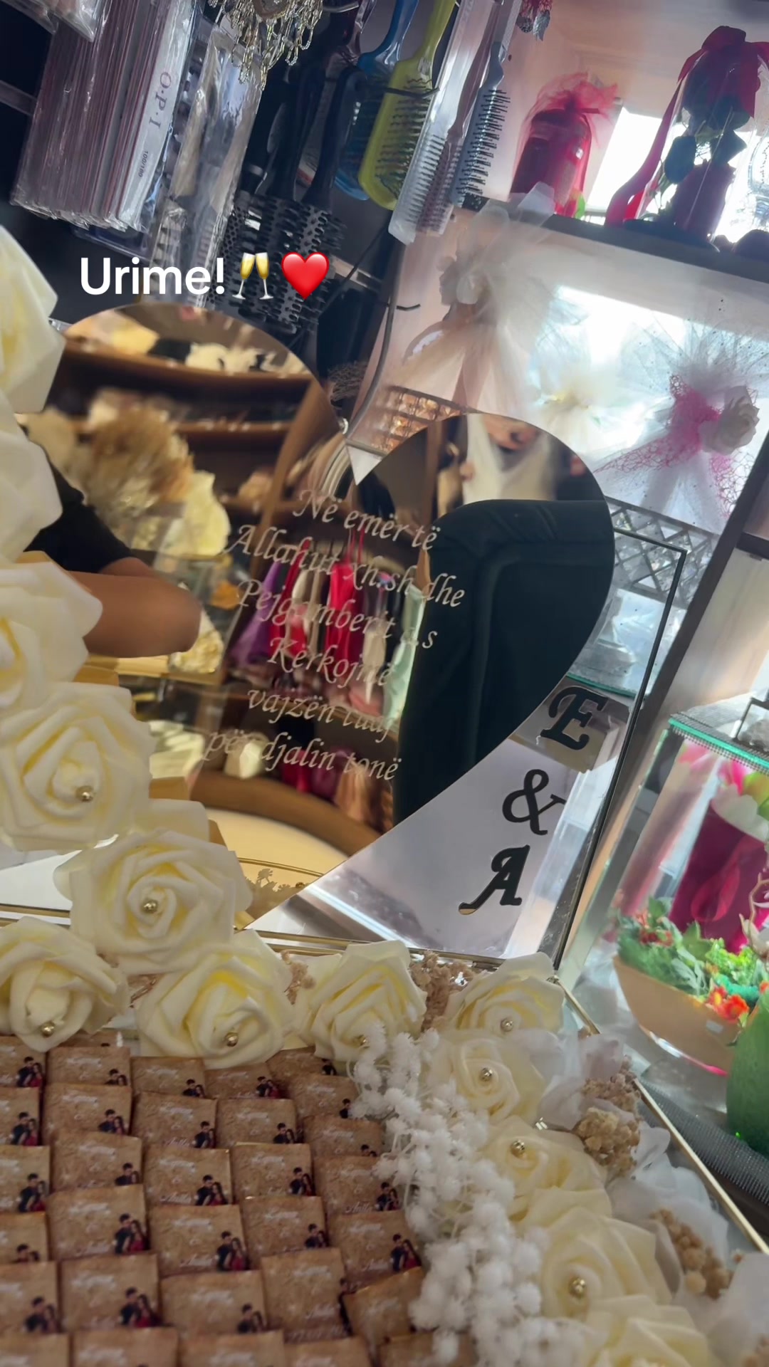 @GenisaShop