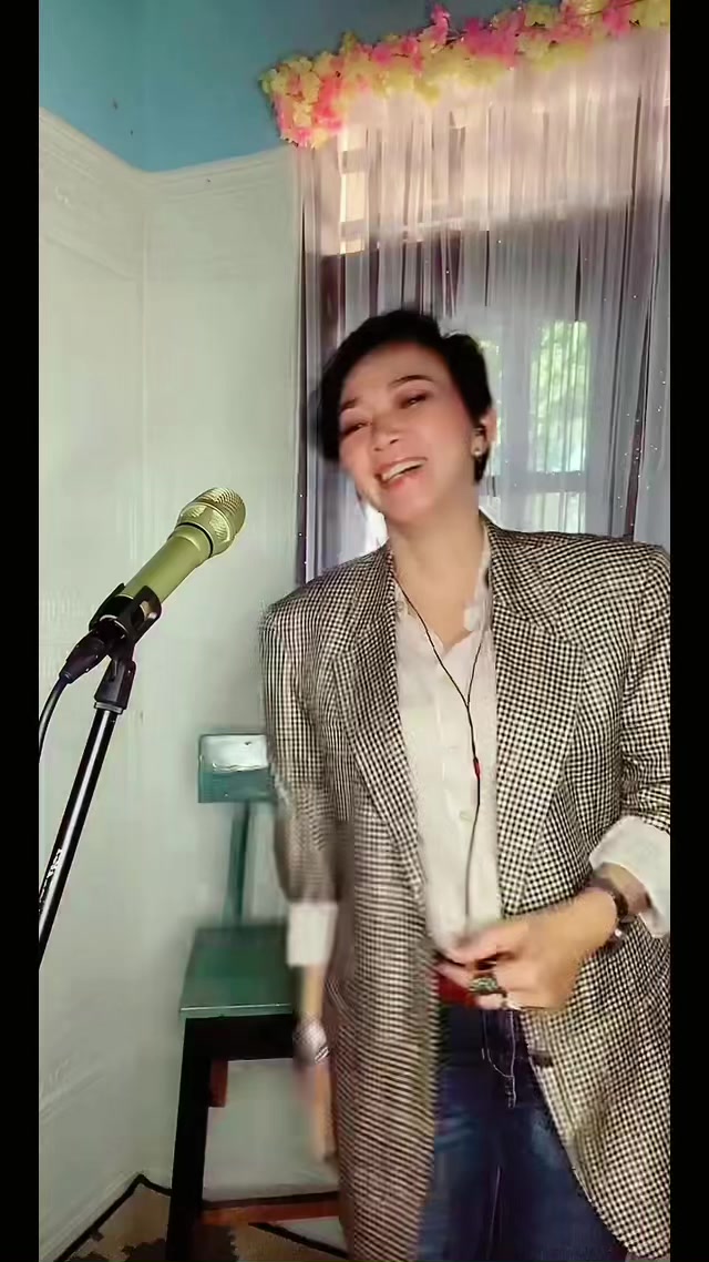 @Dinar_Gita♠️🤍💚