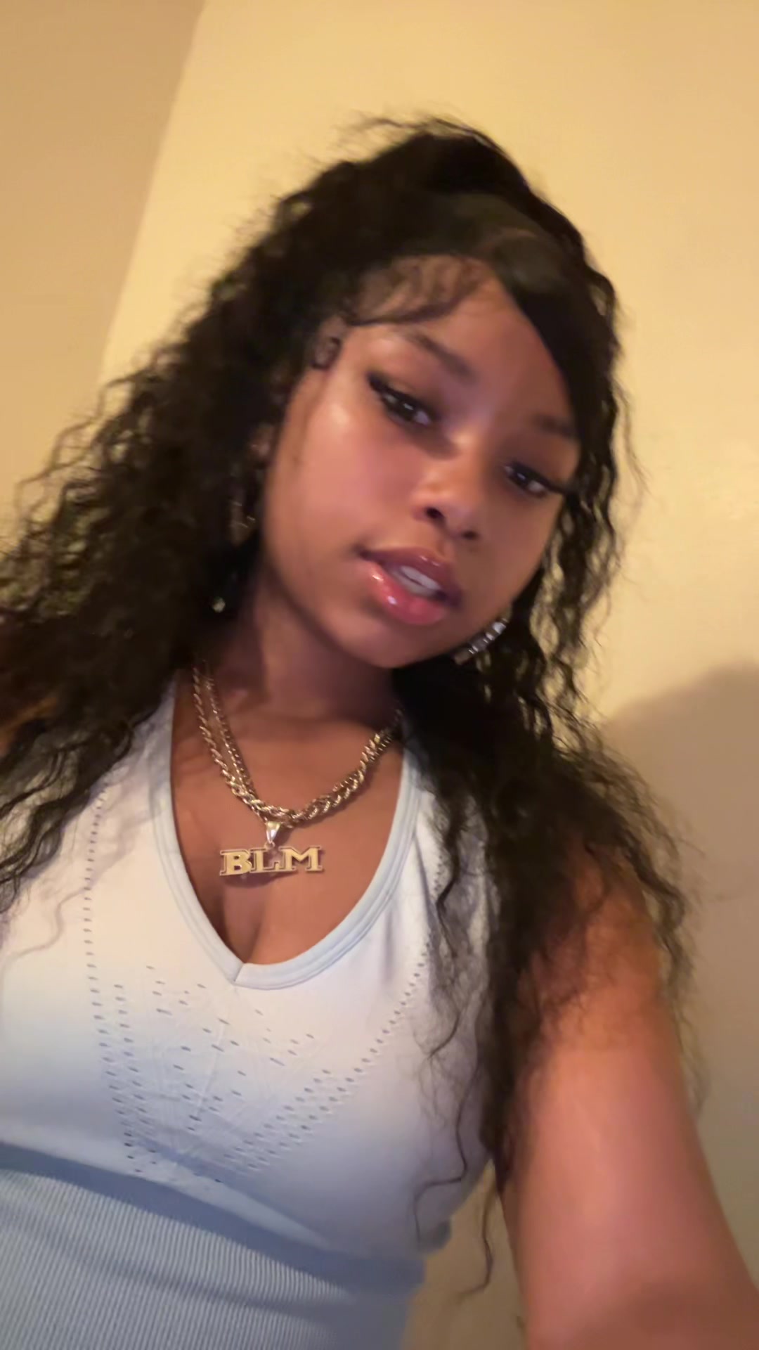 @maybebri