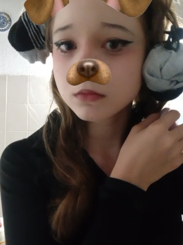 @Emiii