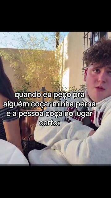 @꒼