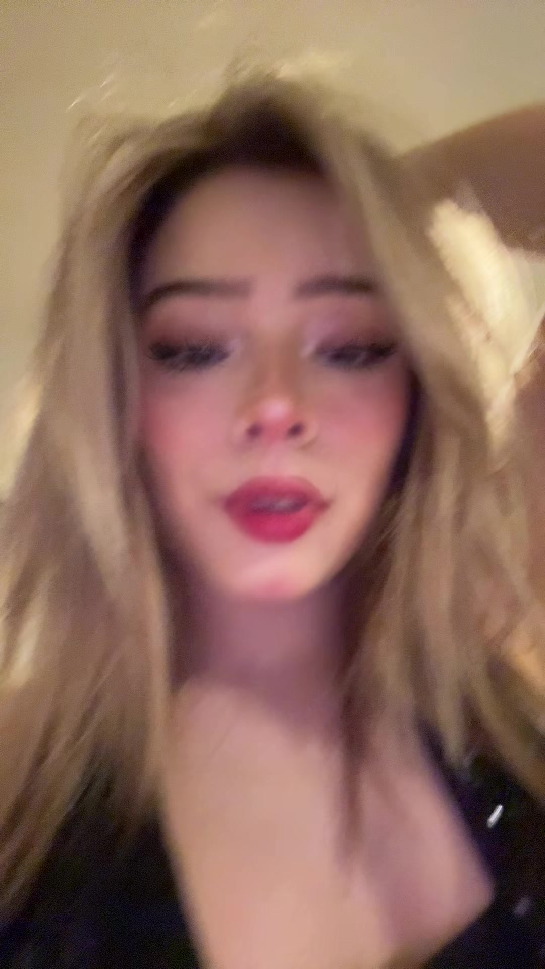 @Chichara