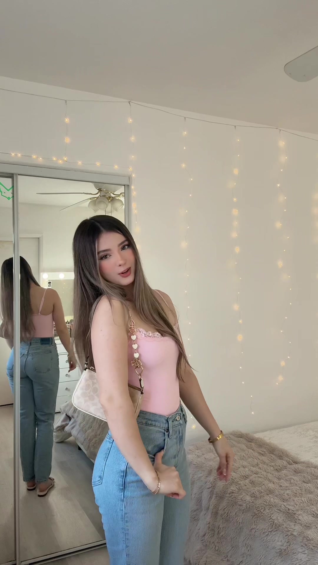 @Axiri