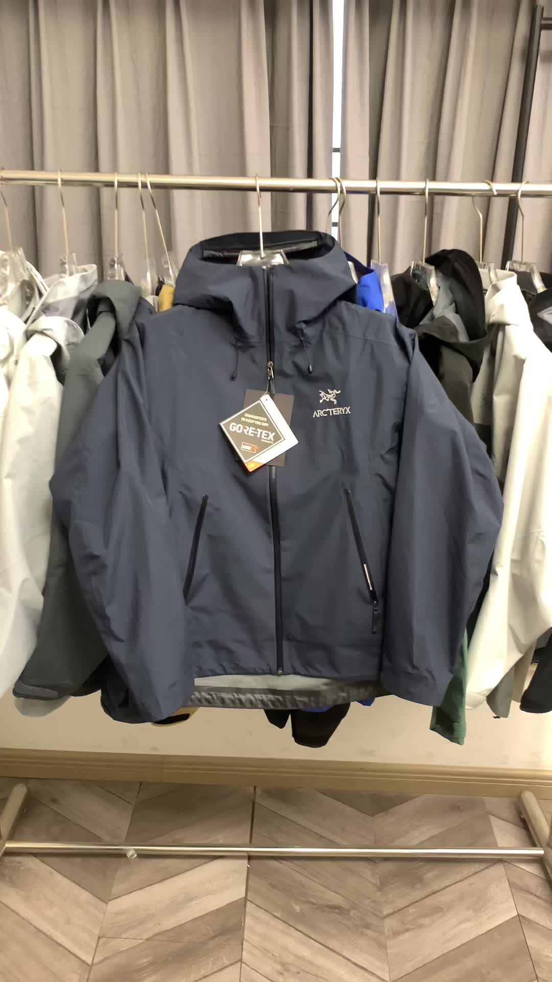 @skiingjacket