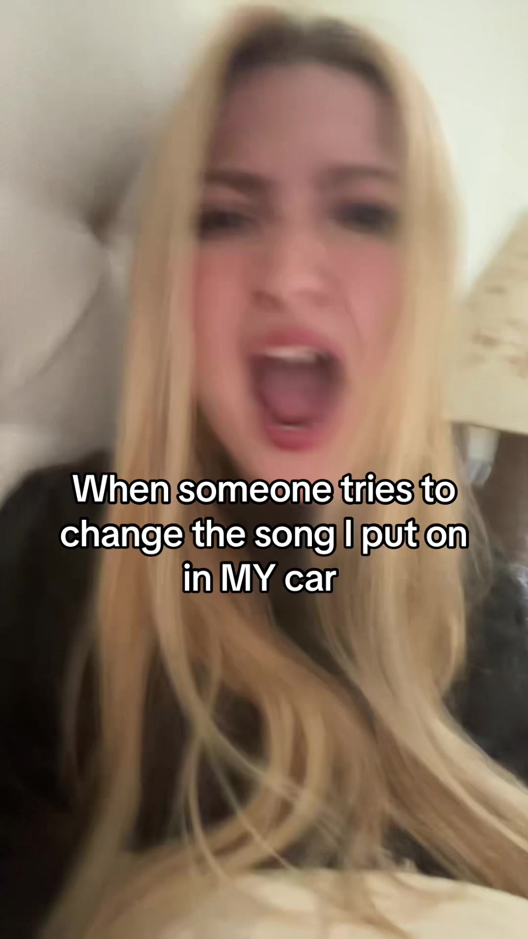 @evielishuss