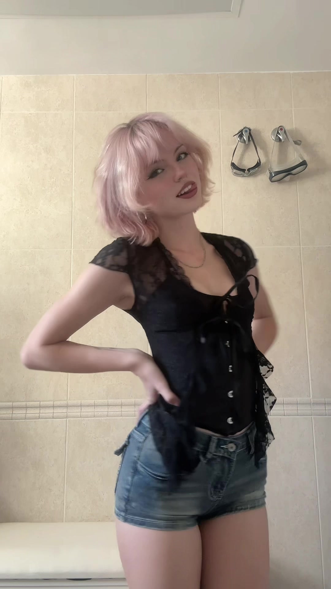 @beibinana_