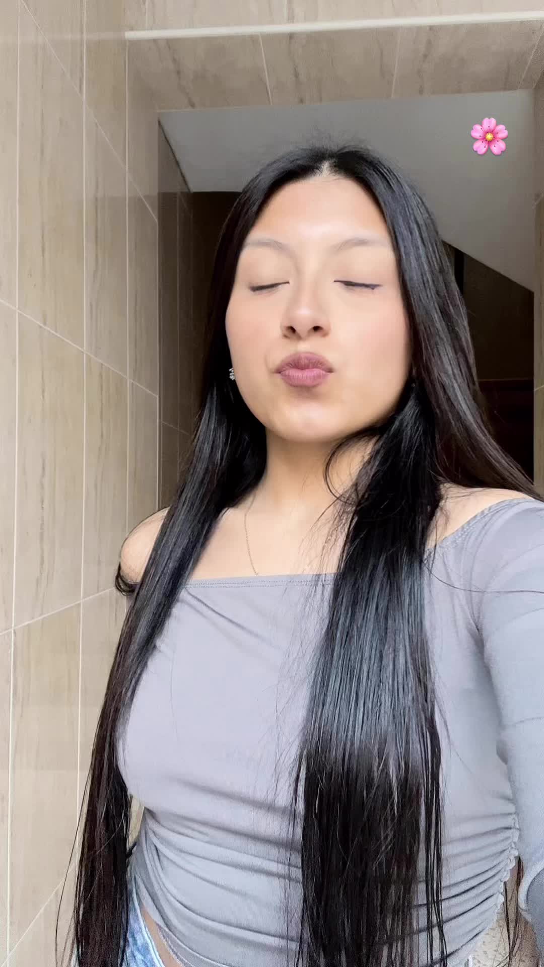@Ana Veronica