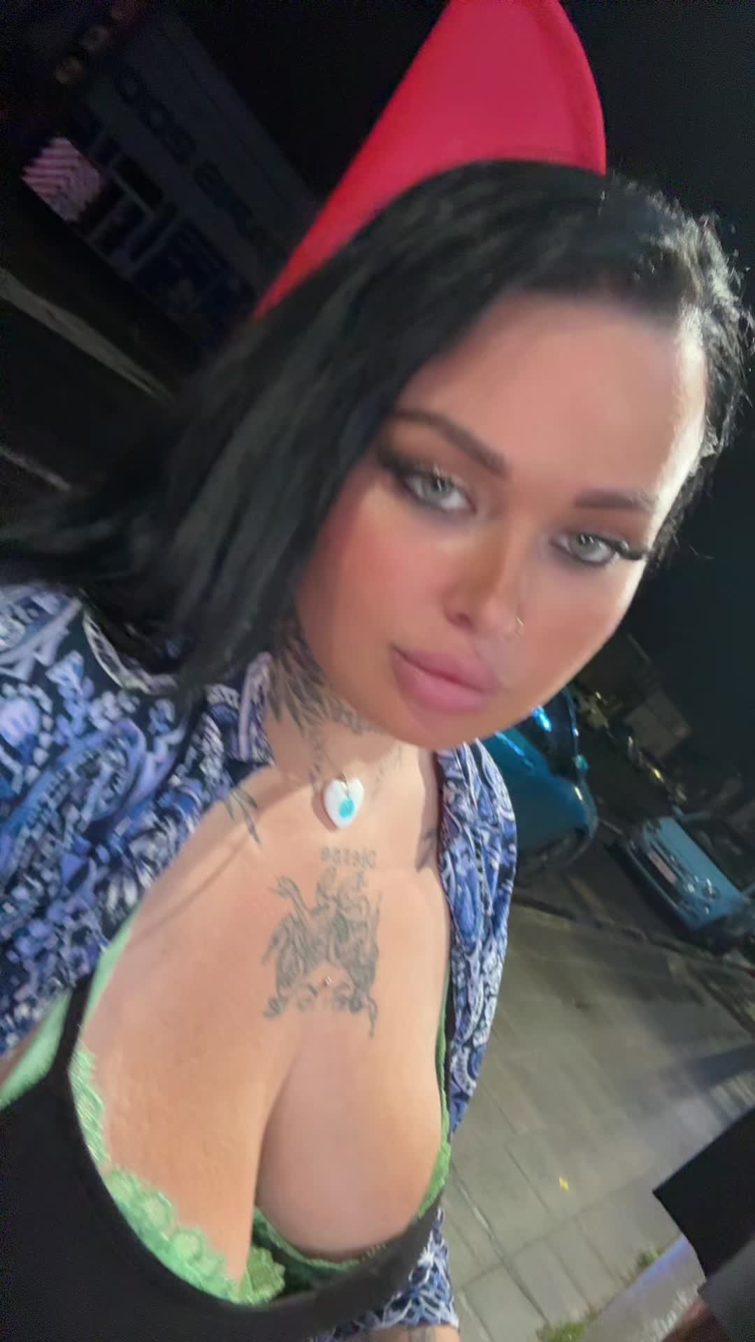 @Adela Bratzcuty 🍒