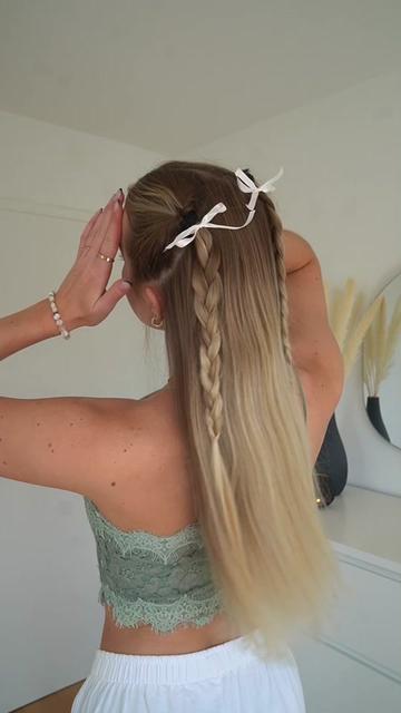 @tinaMiller98