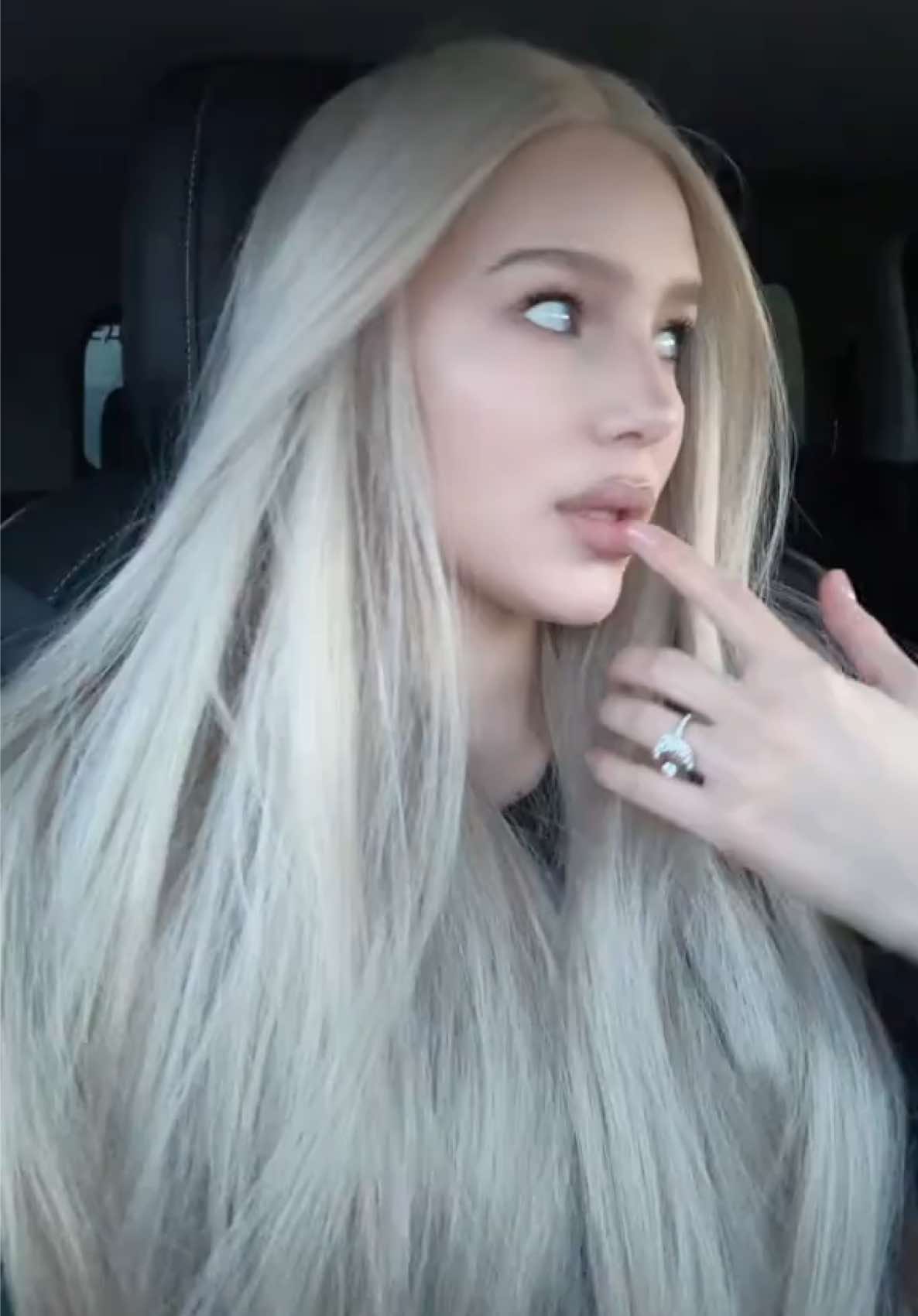 @Фелиция