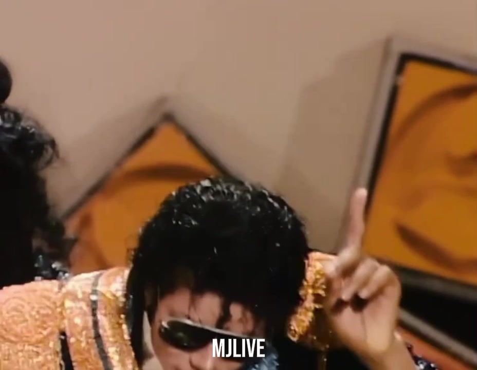 @MJlive