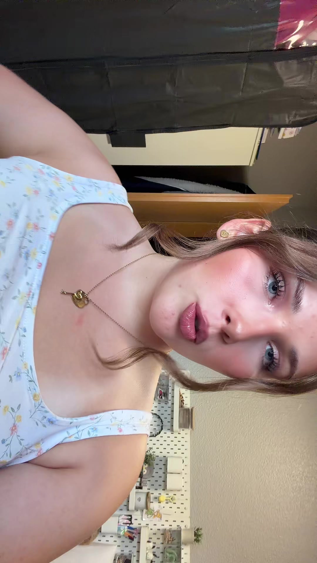 @usarah12204