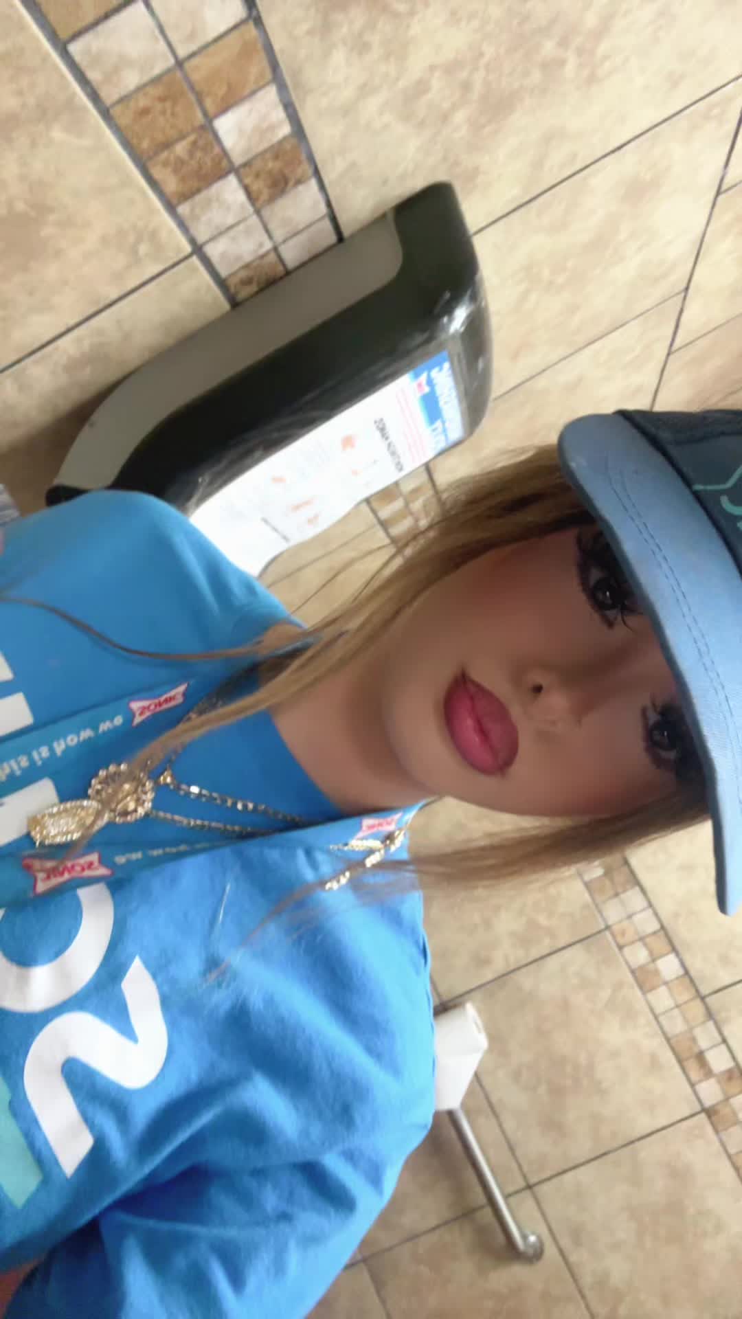 @Alli