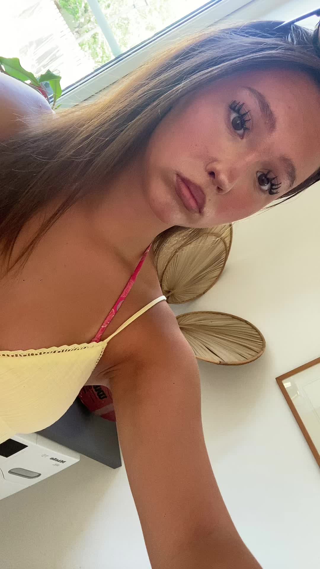 @Emmivkm