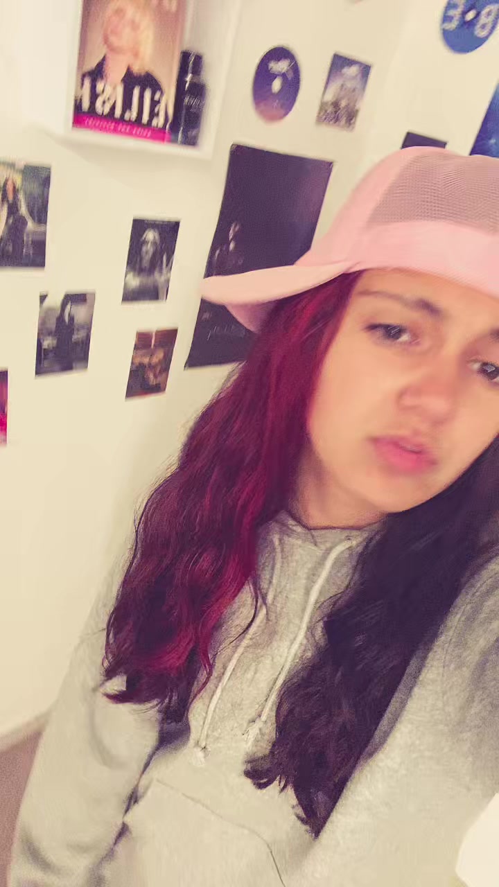 @Noémie (billie's version★)