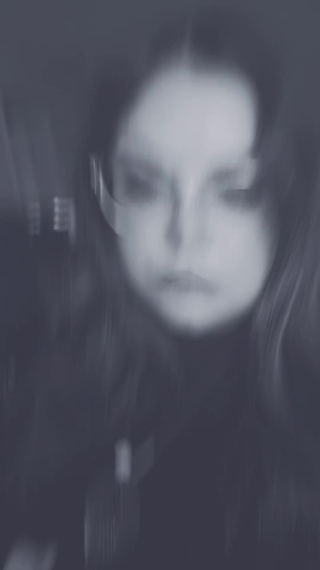 @MandelaChrissix