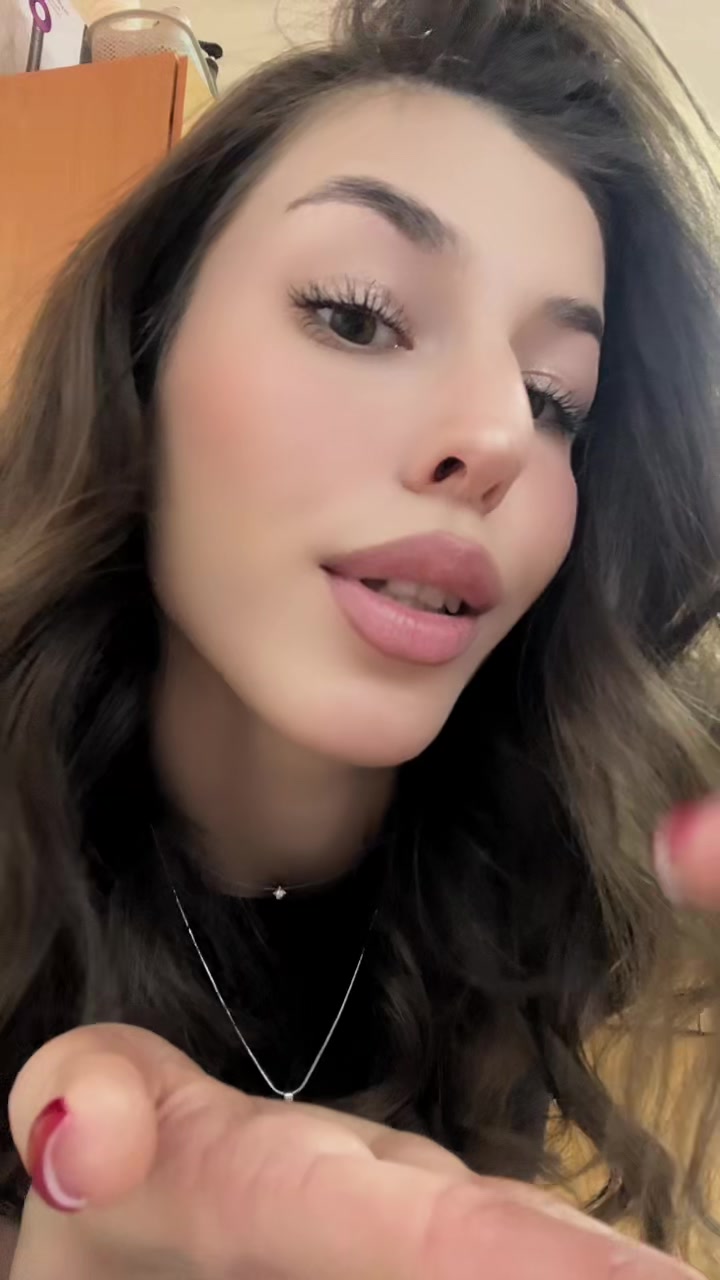 @Anasteiiiiishaa