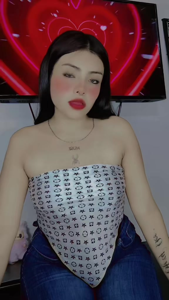 @🫧 𝓜𝓪𝓶𝓲_𝓨𝓸𝓫𝓲𝔃 🫧