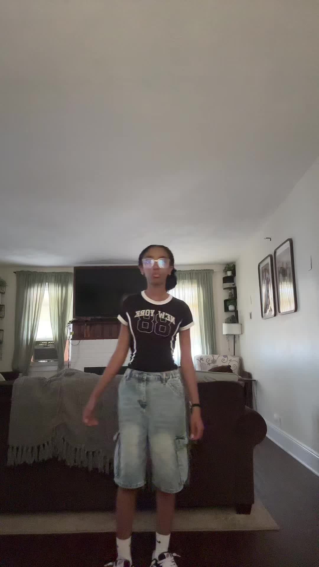 @WhoseMomIsThis?