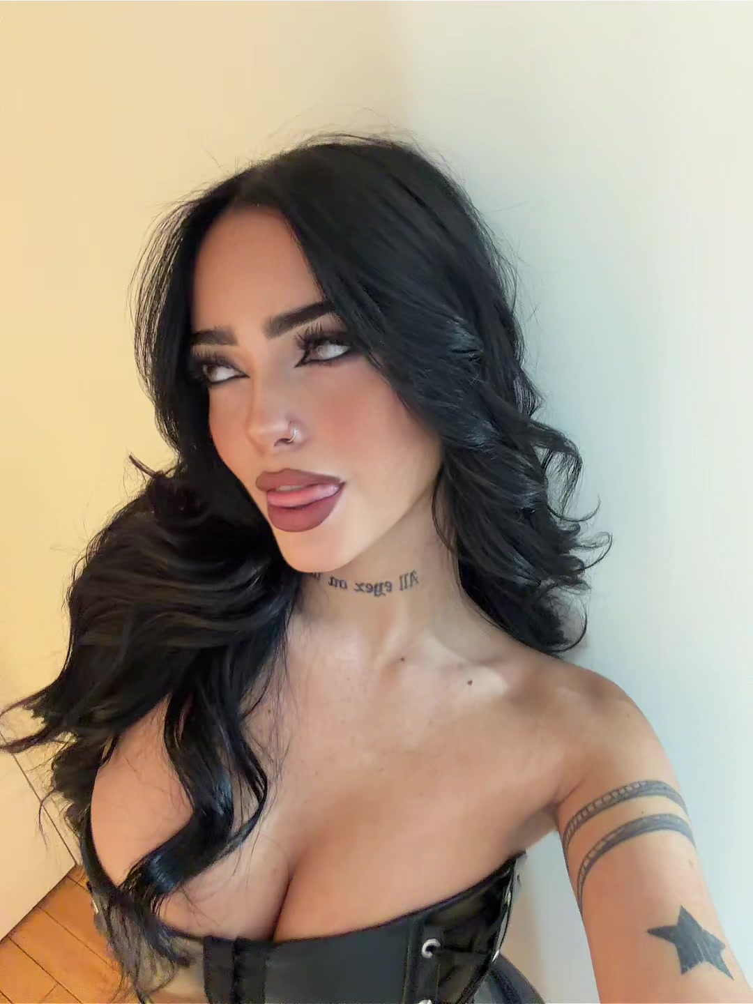 @Valentina Goldzen