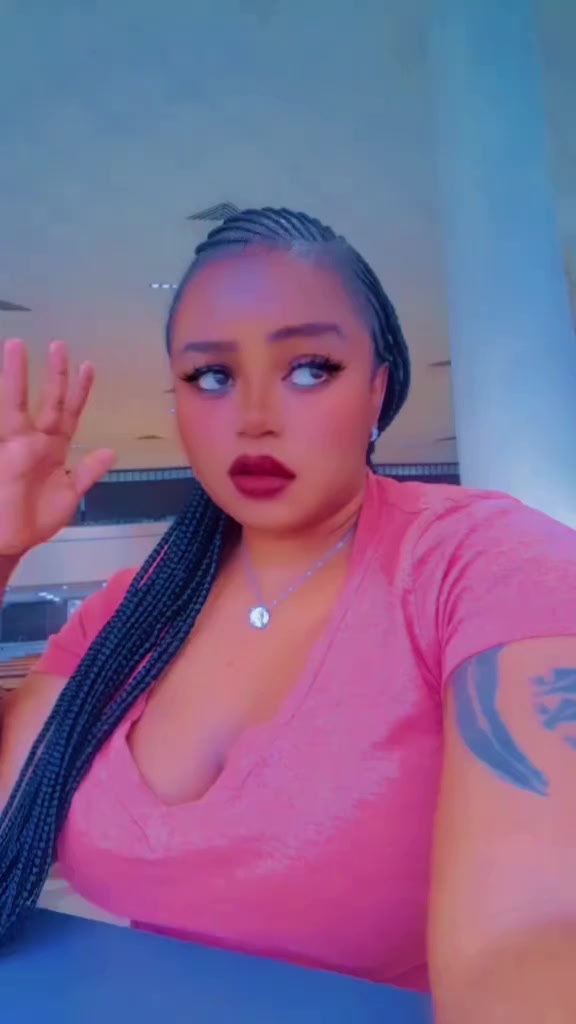 @Ess_goddess
