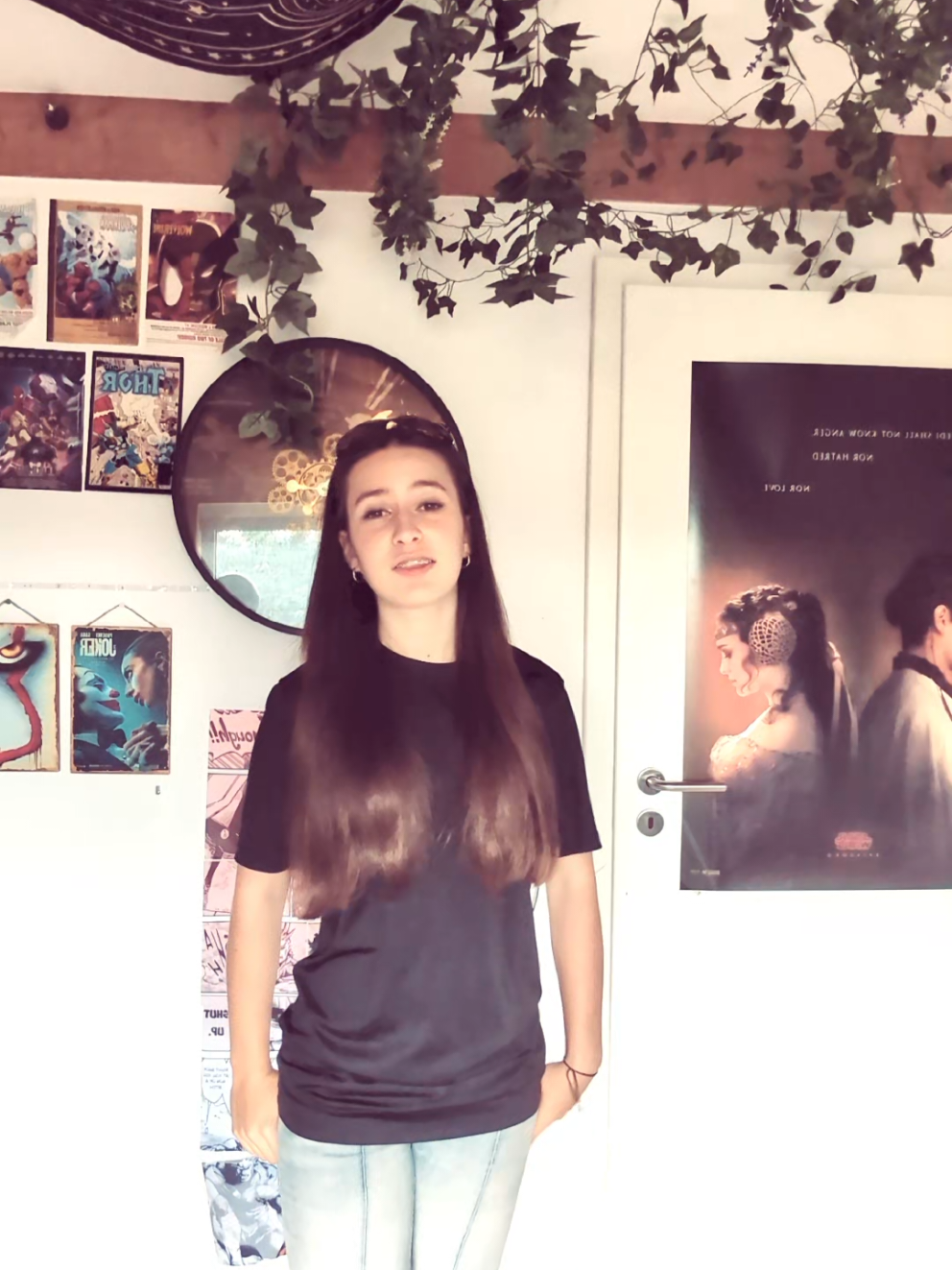 @𝐿𝒶𝓊𝓇𝒶✌️