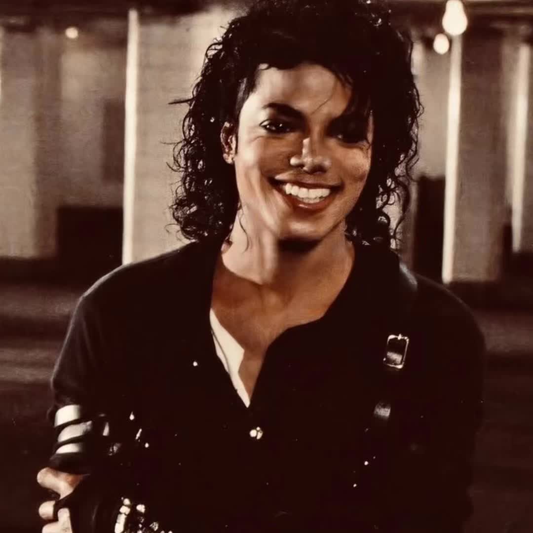 @•Ash• 🖤🦇