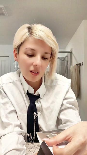 @Ela_pq