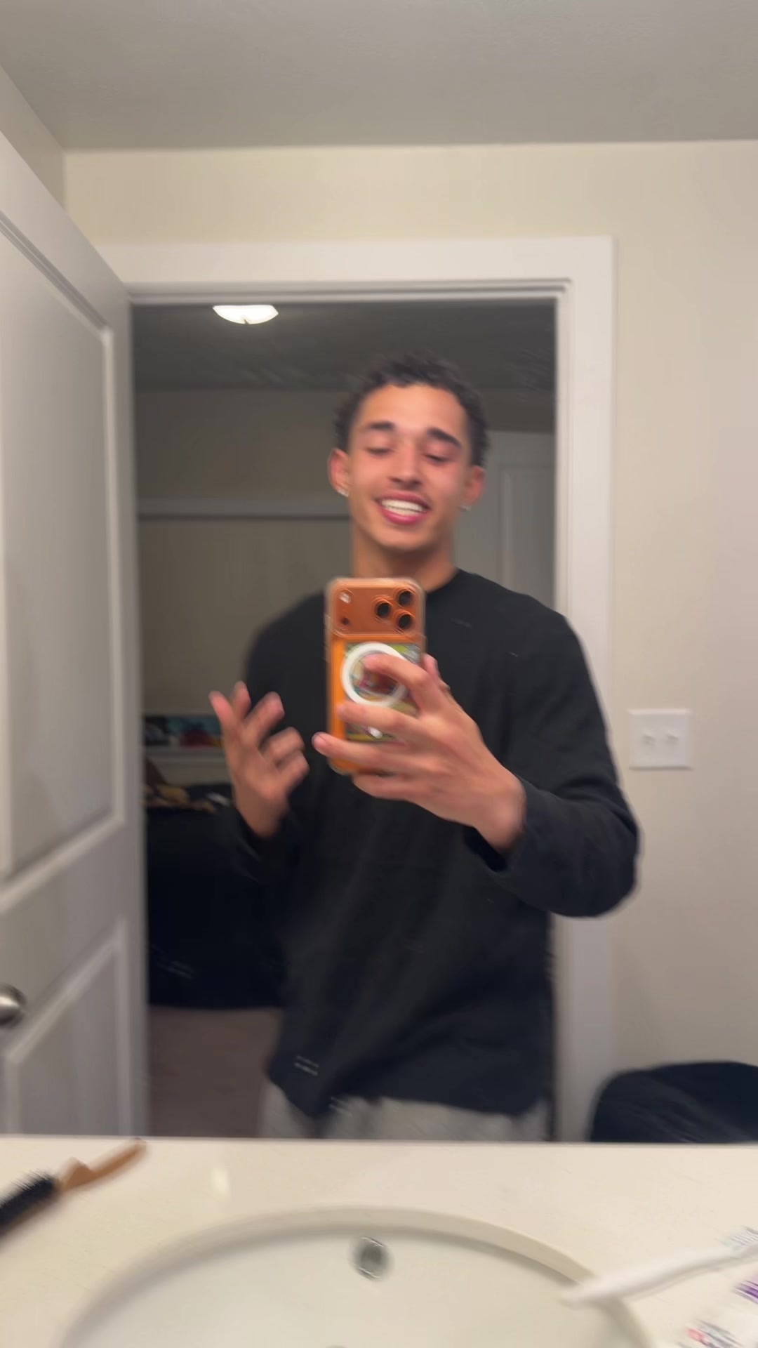 @️