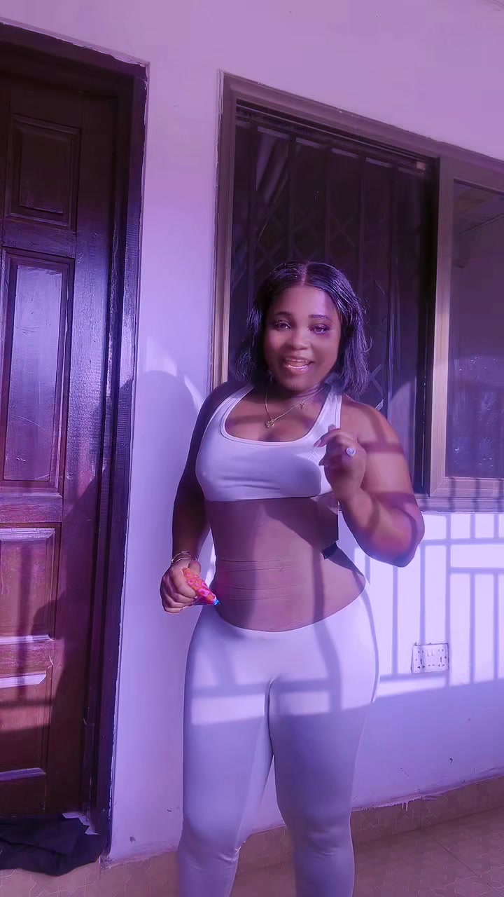 @Ehkuarh🇬🇭❤️👑