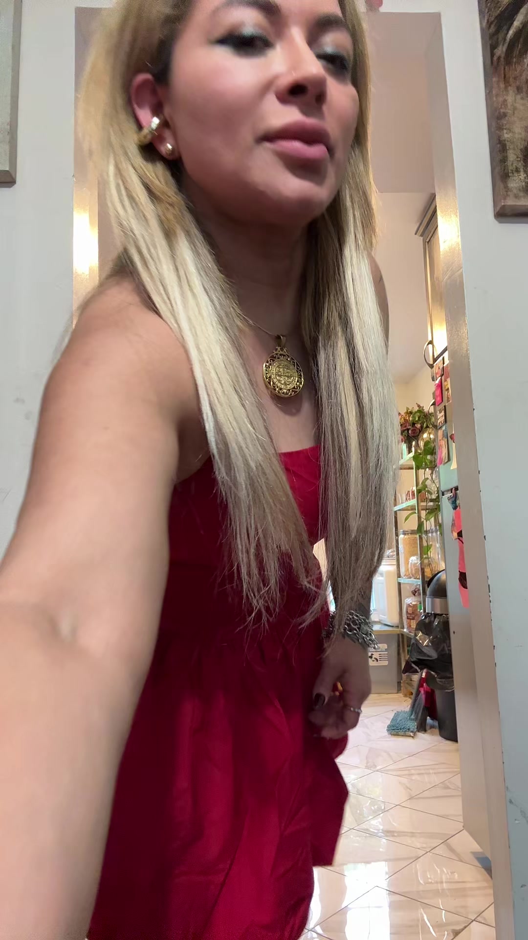 @𝙄𝙨𝙖𝙪𝙧𝙖 𝙫𝙖𝙣𝙚𝙜𝙖𝙨